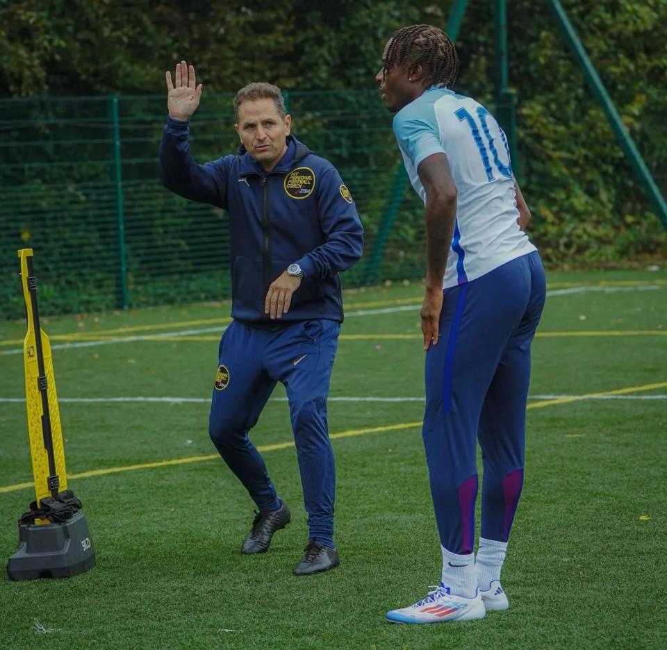 我们在马贝, 伊萨克松