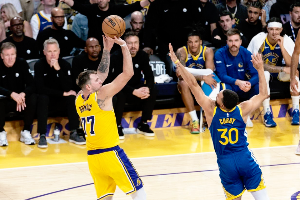 约问题和管, 助攻